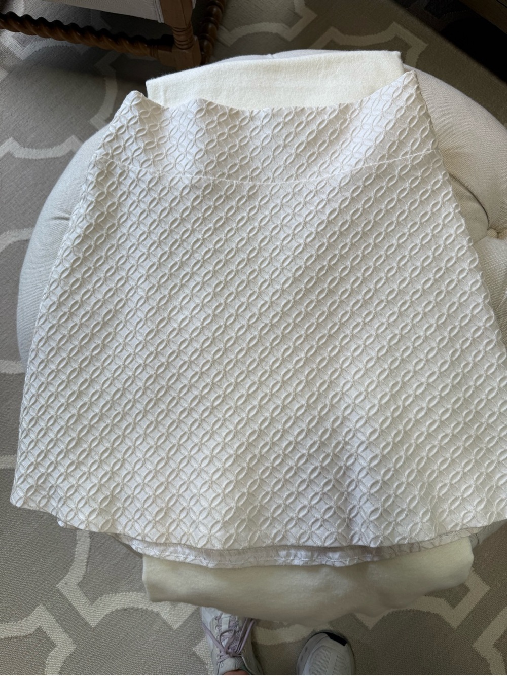 CUSTOM MADE Sevier “Chuck”Skirt Size 6. Classic White A-Line geometric fabric
